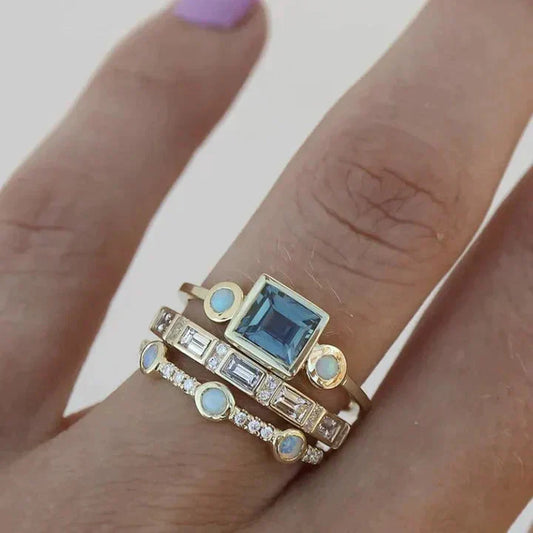Vintage Elegance Blue Crystal Ring